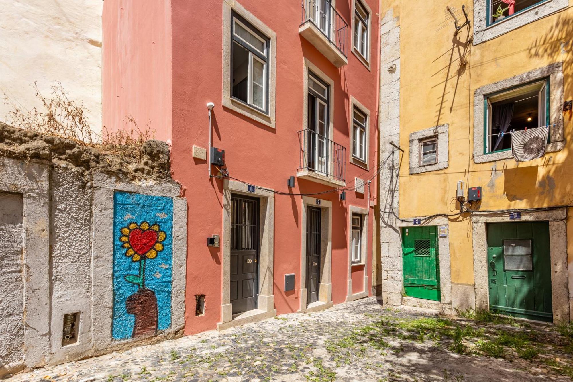 Gralhas Suites Lisboa المظهر الخارجي الصورة